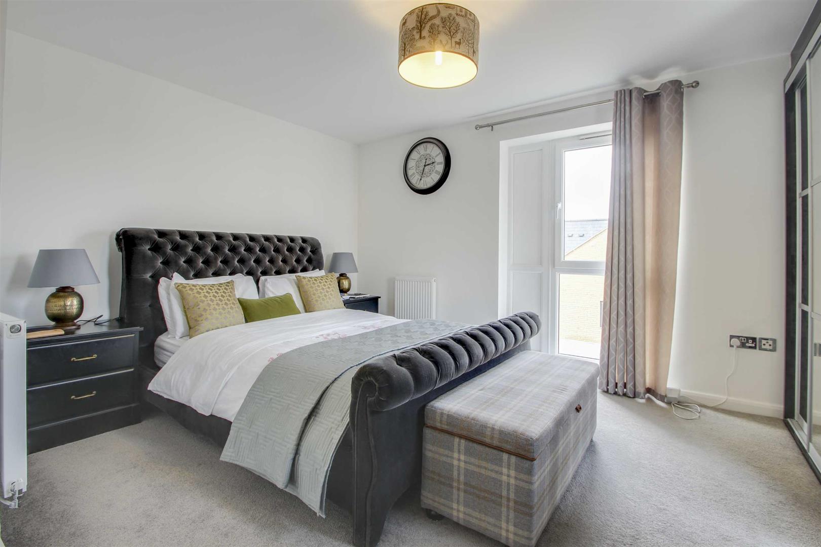 Holt Avenue, Brooklands, Milton Keynes